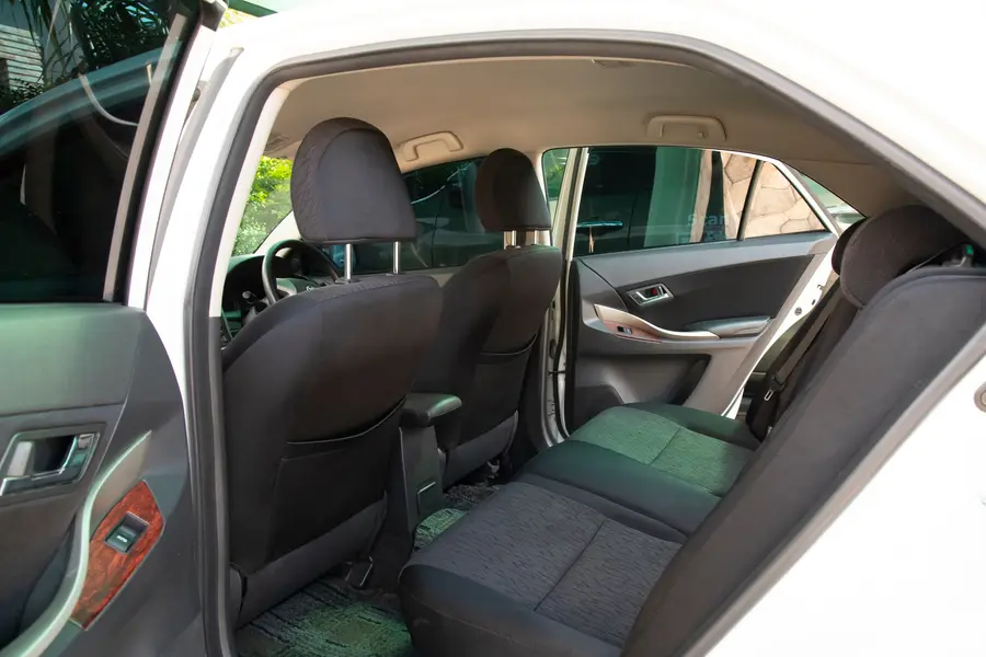 Toyota Allion photo 2