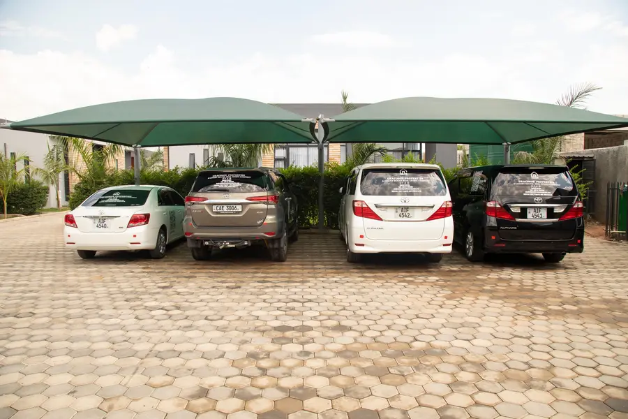 Toyota Fortuner photo 4